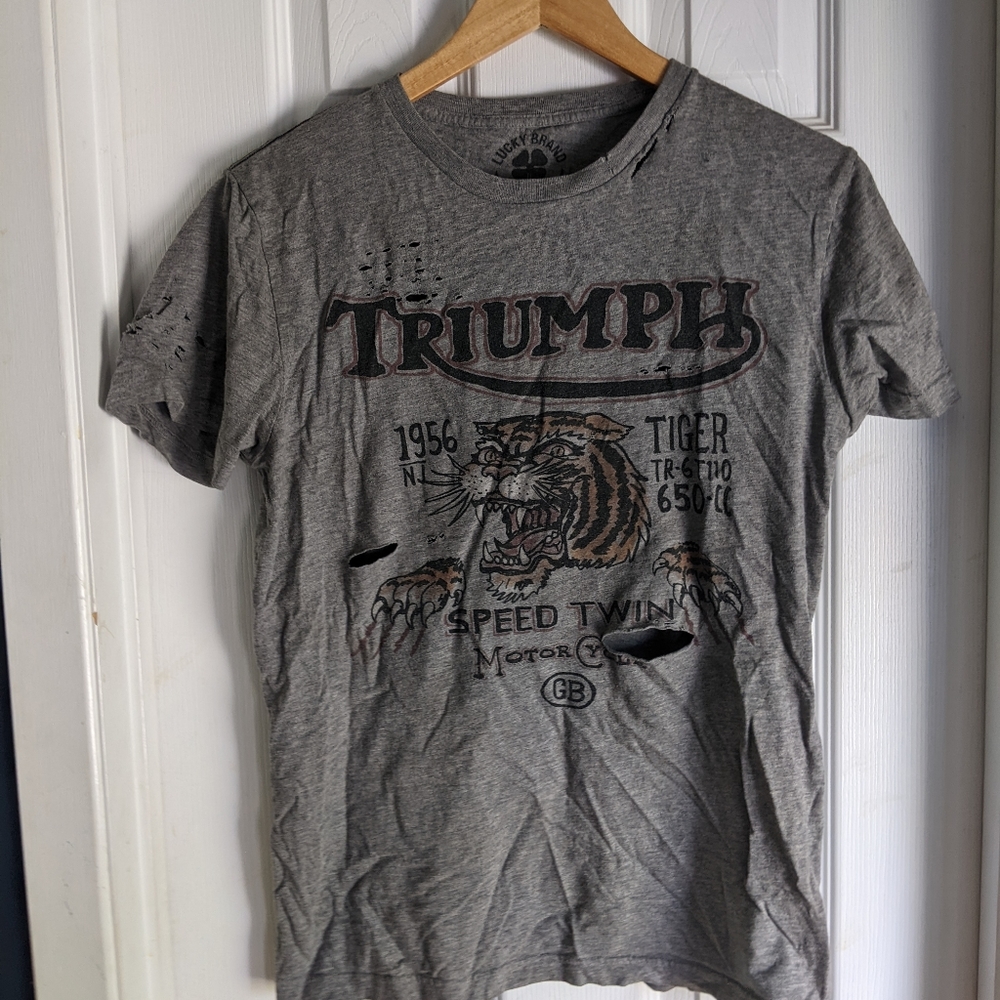 Distressed Triumph t-shirt - small